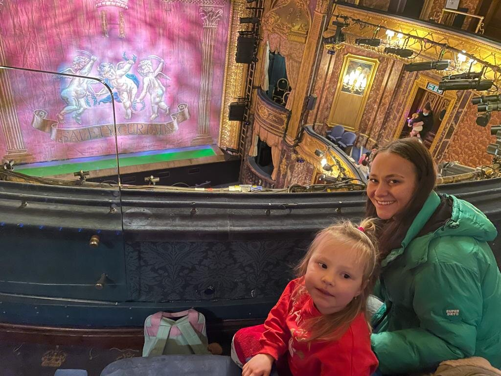 На спектакле Король Лев