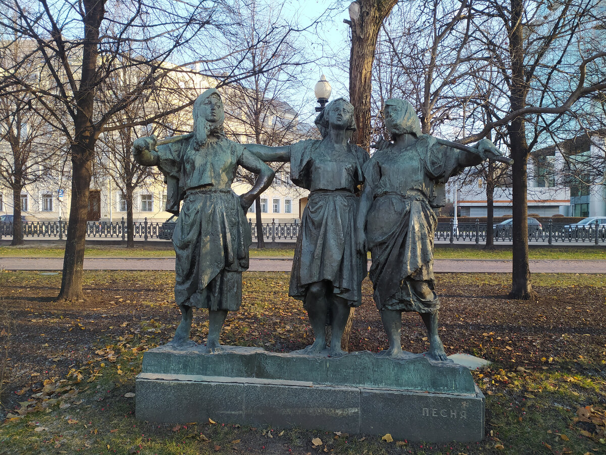 Цветной бульвар /фото автора 