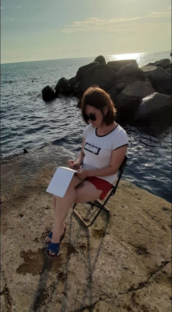 Особенно меня  вдохновляет природа,  стихия вызывает полный восторг!