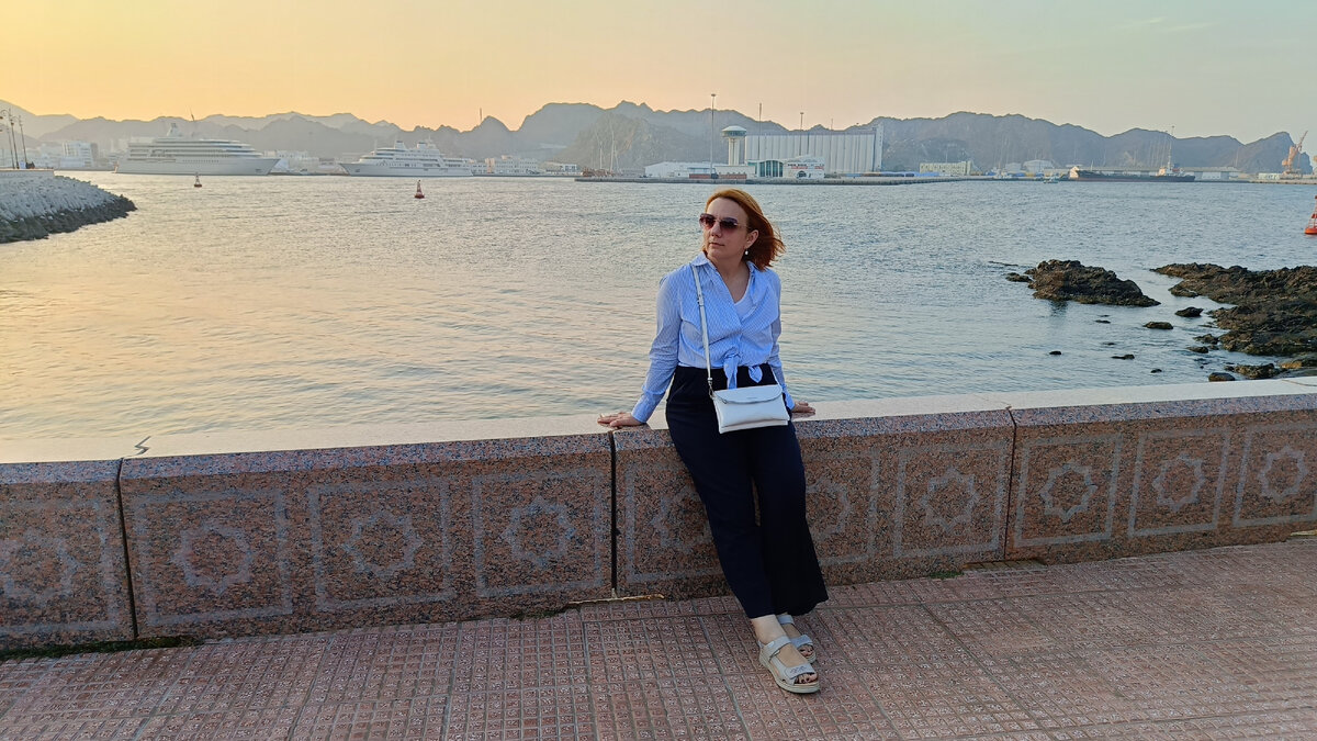 На набережной