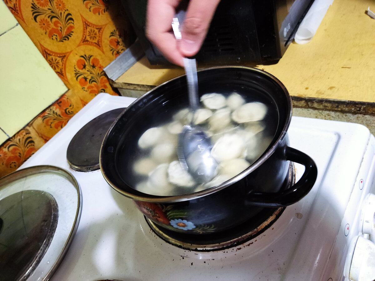 Быстро и Вкусно: Замороженные Пельмени - Рецепт Разгрузки в Загруженном Дне  | Заначка Холостяка | Дзен