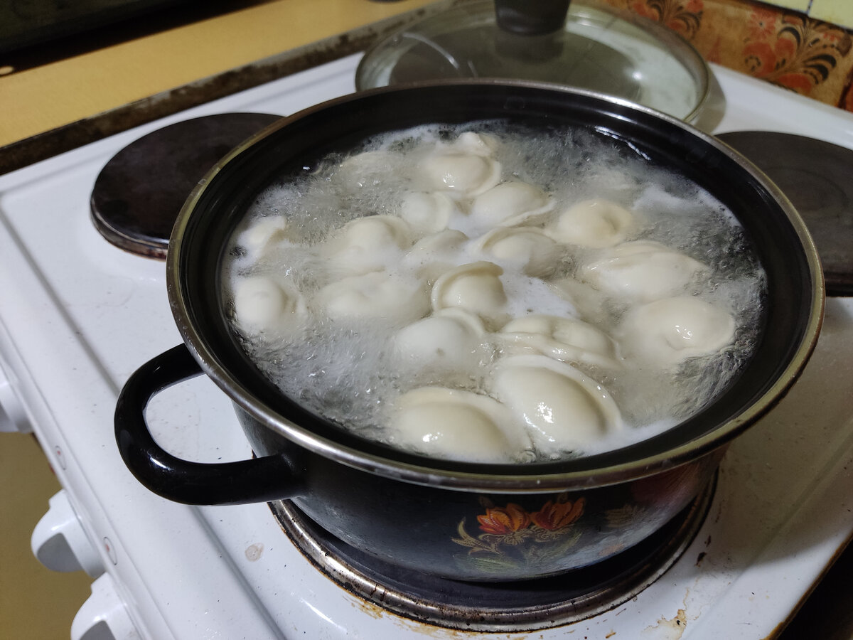 Быстро и Вкусно: Замороженные Пельмени - Рецепт Разгрузки в Загруженном Дне  | Заначка Холостяка | Дзен