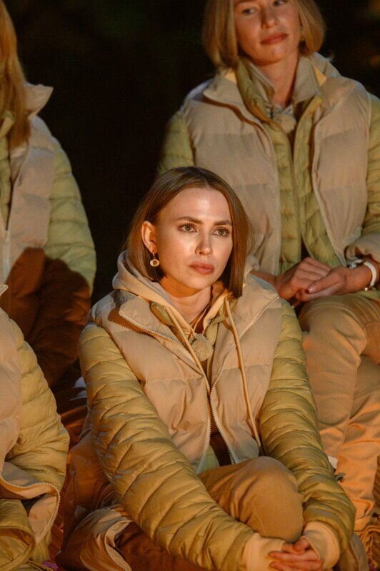 Яна Енжаева в шоу «Новые звезды в Африке»