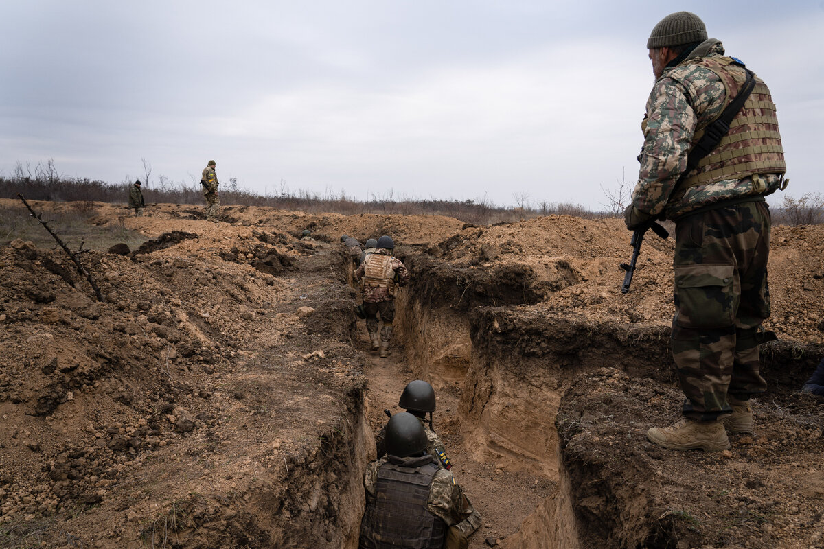 Западные эксперты сравнили уровни боевых электронщиков и не обрадовались. Украинские военные снова направили ударные дроны на Москву. ВСУ ударили по Белгородской области.-3