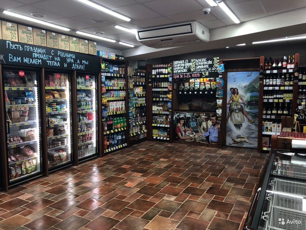 Внутренне убранство магазина.