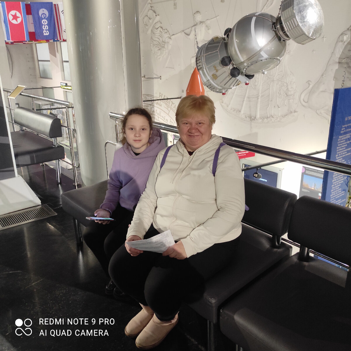 Моя мамуля с дочкой в музее 