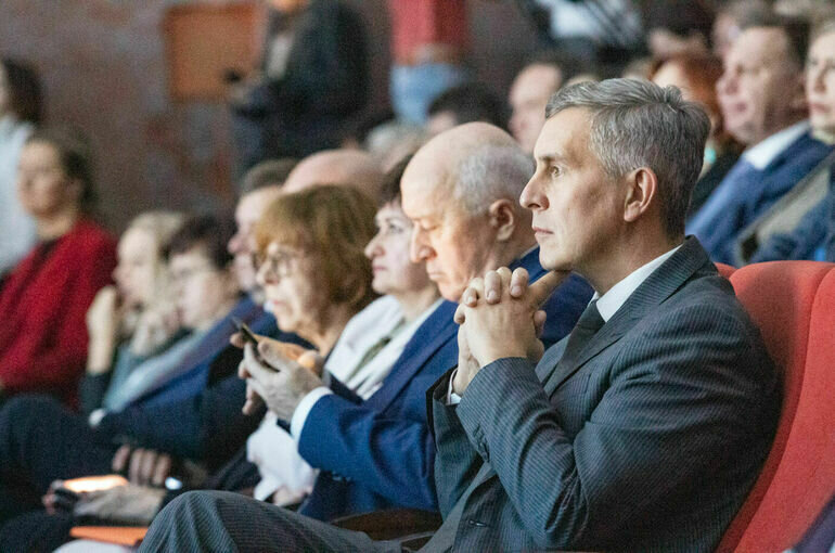   Андрей Бурмистров