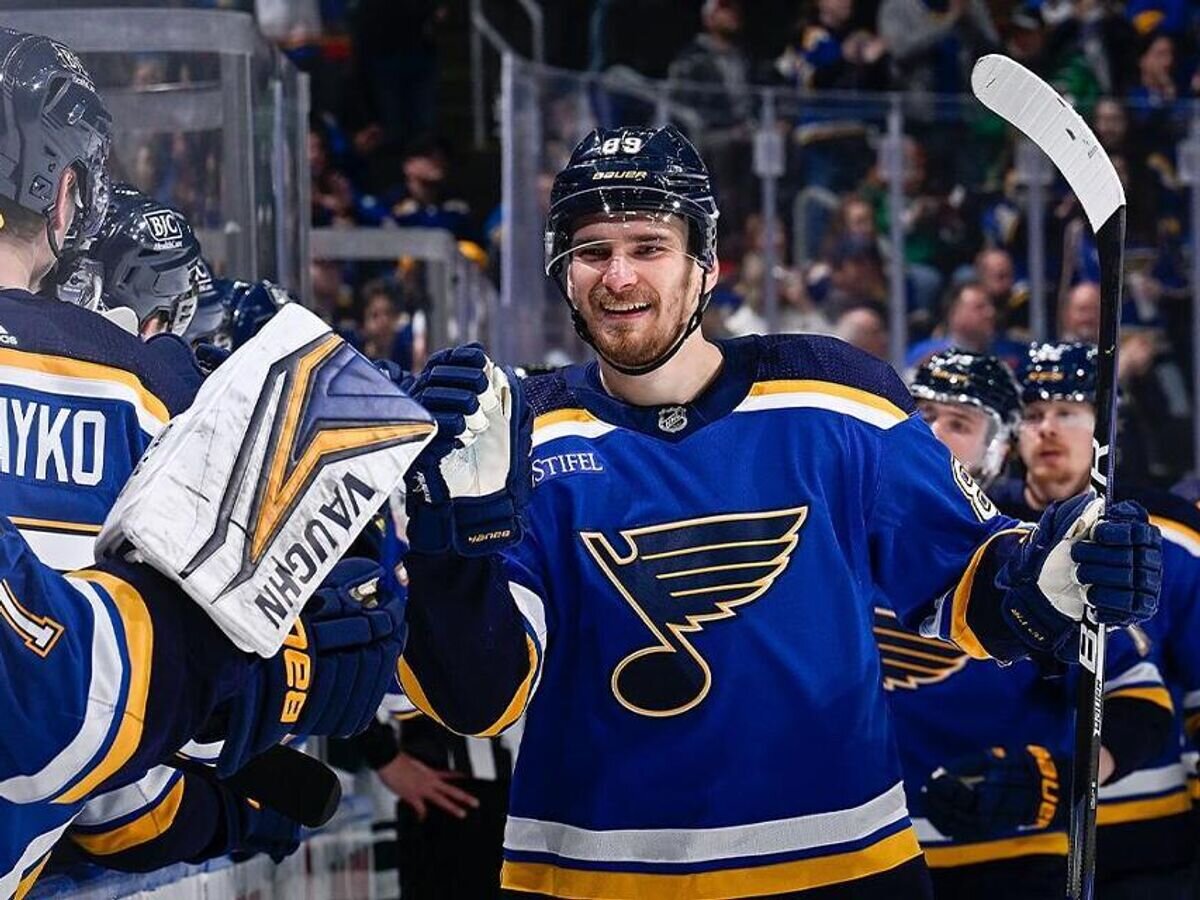    Хоккеист "Сент-Луис Блюз" Павел Бучневич© Фото : nhl.com/blues