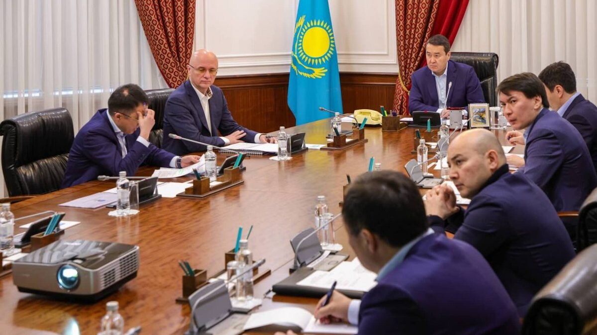    Фото: пресс-служба премьер-министра Август Макаров