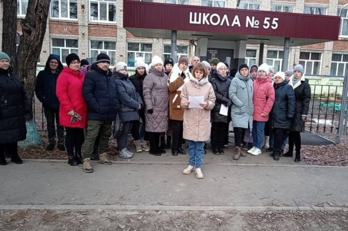    В свердловском городе жители митингуют из-за закрытия школы