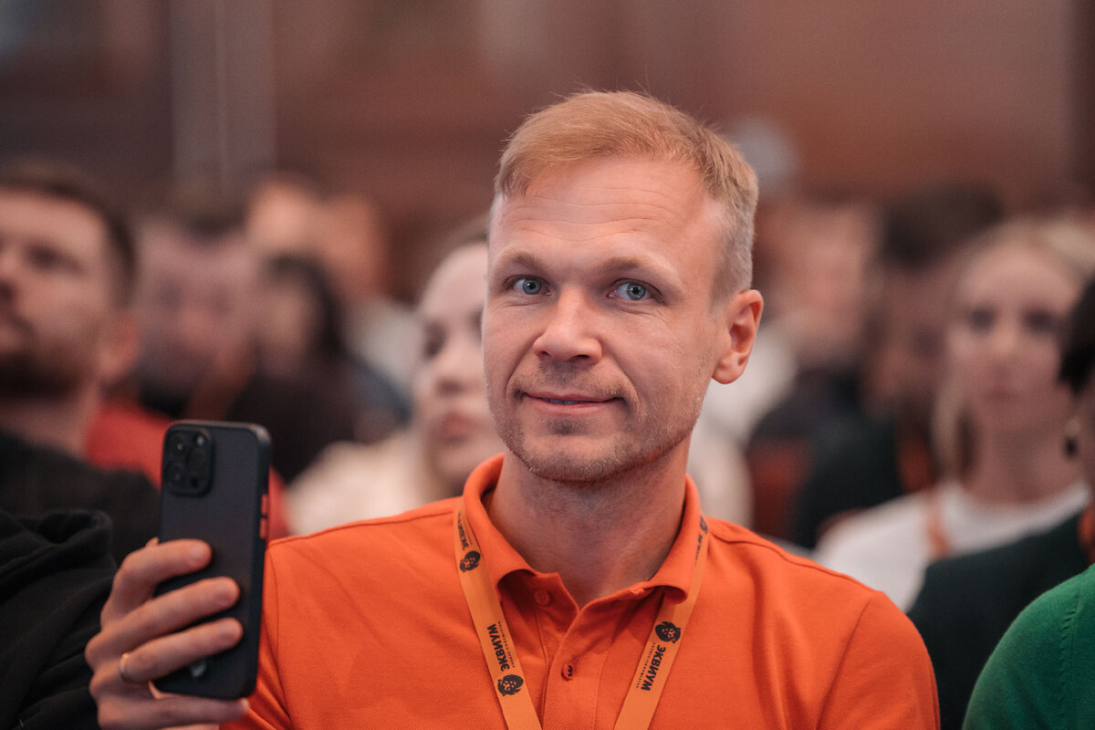 Привет, я Алексей Норкин, если вас интересует строительство личного дома, звоните 8 (800) 770-01-33 (бесплатная линия)