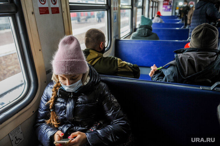    Школьники и студенты будут ездить по льготной цене не только в течение учебного года, но и в каникулы