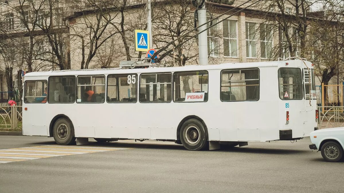     Активисты из Нижнего Новгорода снова просят помощи у главы СКР Александра Бастрыкина — они бьют тревогу из-за троллейбусов. Люди опубликовали видео-обращение в Сети.