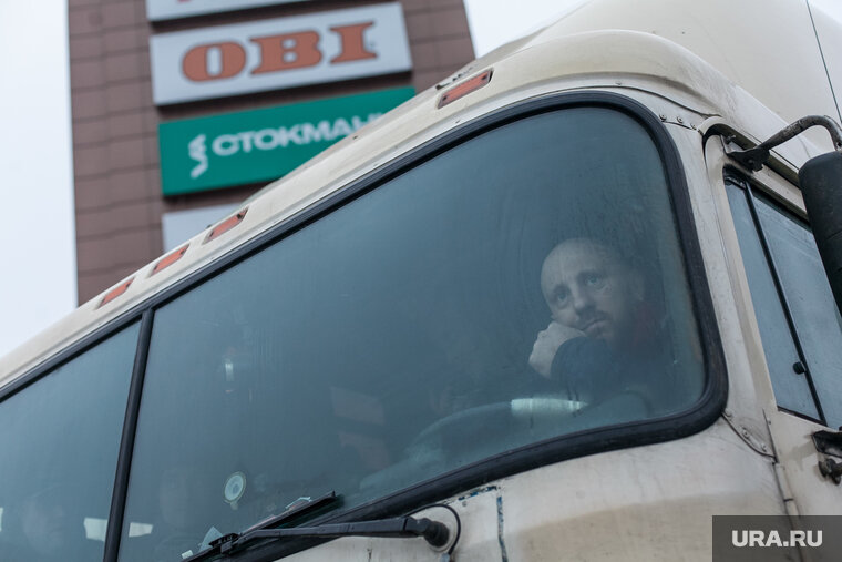    Ассоциация перевозчиков по УрФО выступила с рядом предложений, как улучшить ситуацию с водителями на рынке труда