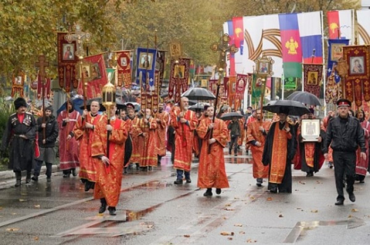    В Сочи в Крестном ходе приняли участие более 4000 человек