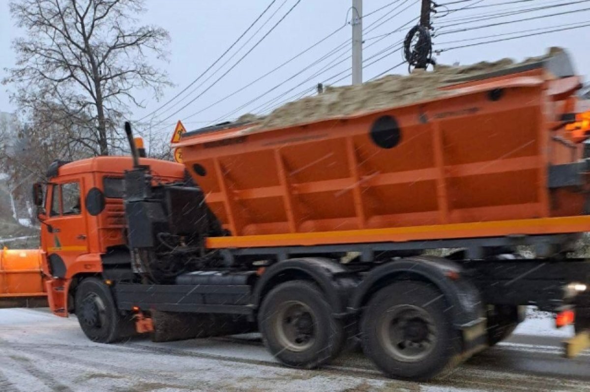    Губернатор раскритиковал уборку снега утром 20 ноября в Курске