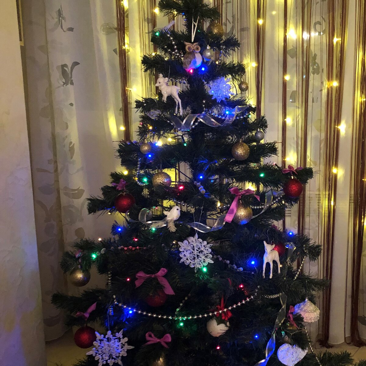 Бумажные снежинки в технике квиллинг