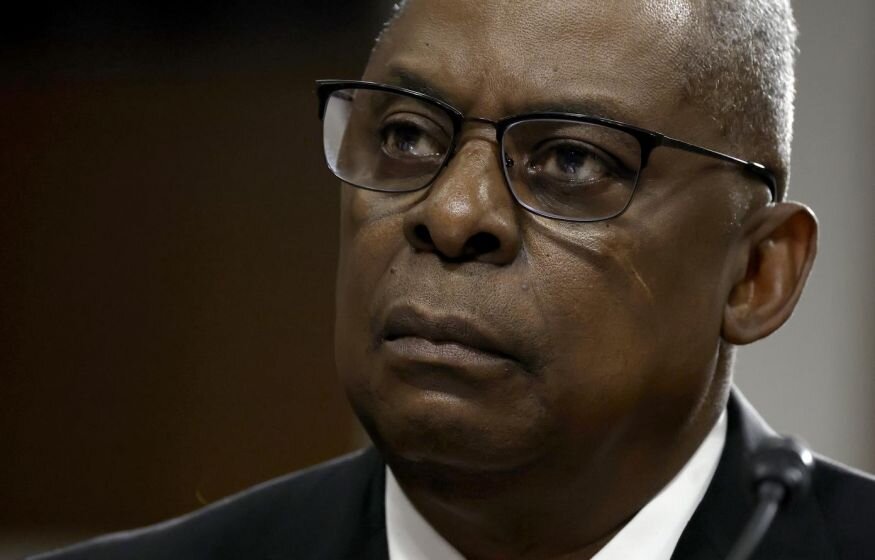    «Передаст важное послание»: Стало известно, зачем шеф Пентагона прилетел в Киев