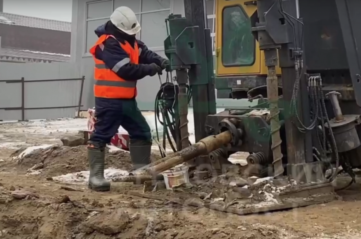    На третьем мосту в Улан-Удэ прокладывают кабель