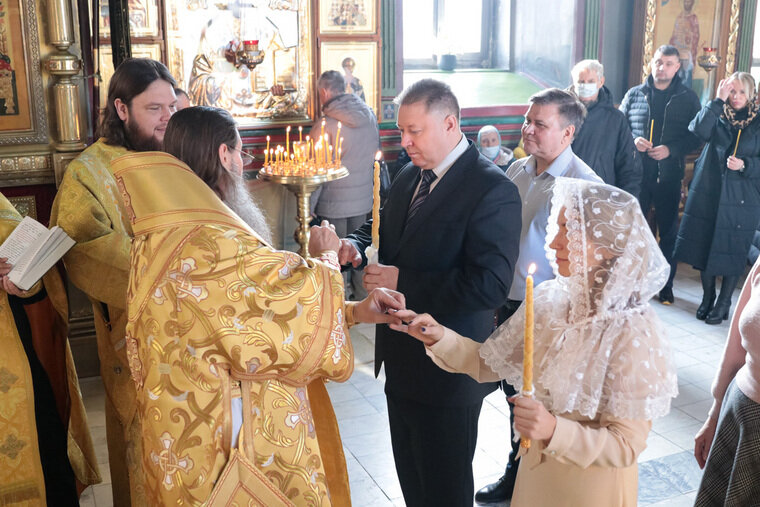    Чету Мачушкиных венчал Митрополит Курганский и Белозерский Даниил