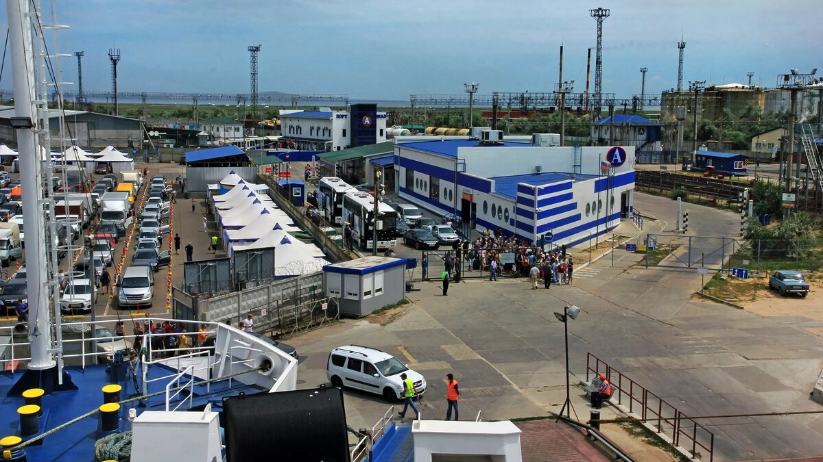     В Ростове администрация морских портов Азовского моря заказала анализ уязвимости порта Кавказ к угрозам терактов и вторжению, информация об этом появилась на портале госзакупок.