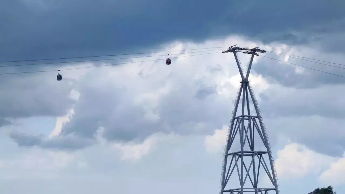     Канатную дорогу между Нижним Новгородом и Бором планируют обновить. На эти цели нижегородские власти хотят направить 226 млн рублей. Такая информация размещена в проекте областного бюджета, который был внесен на рассмотрение в ЗСНО в ноябре.