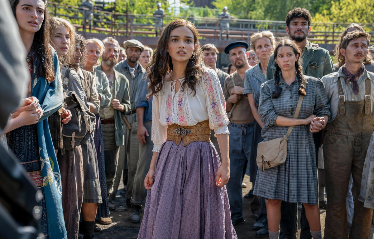 Краса и гордость Дистрикта 12 - Люси Грей.