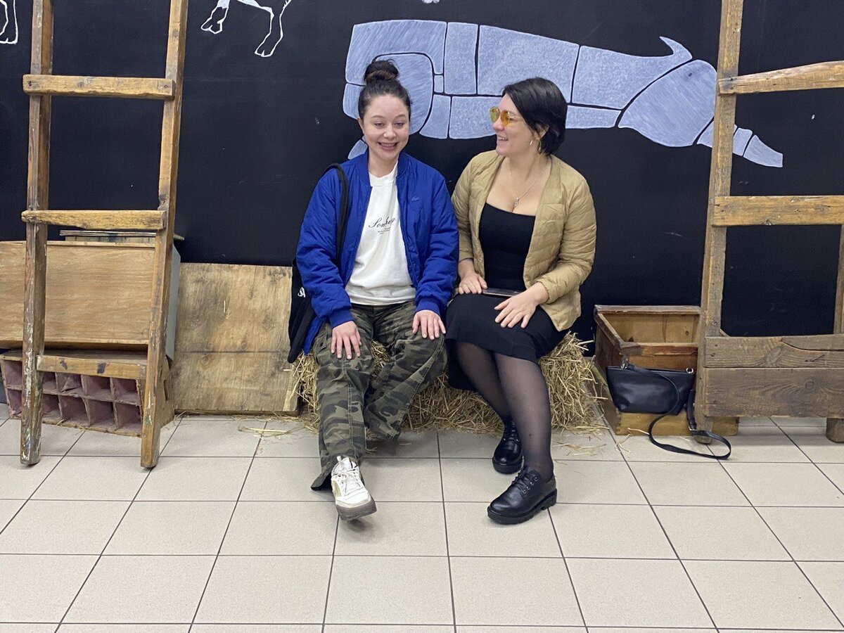 Я и Даша на фоне тушки