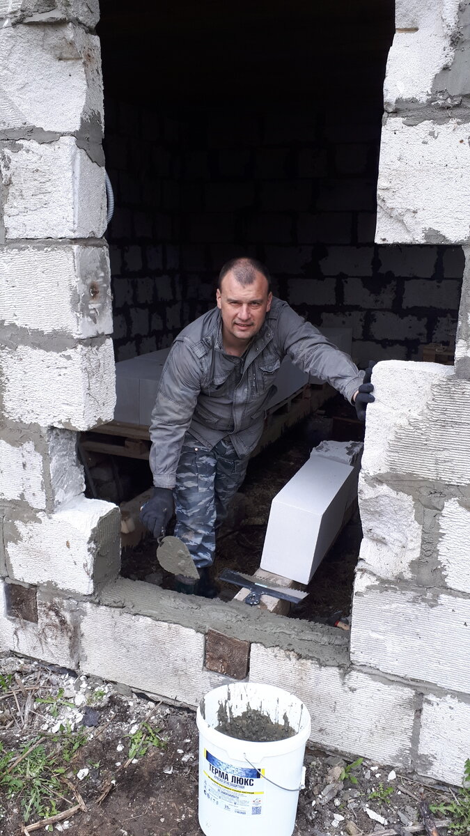 Мой главный строитель🤗