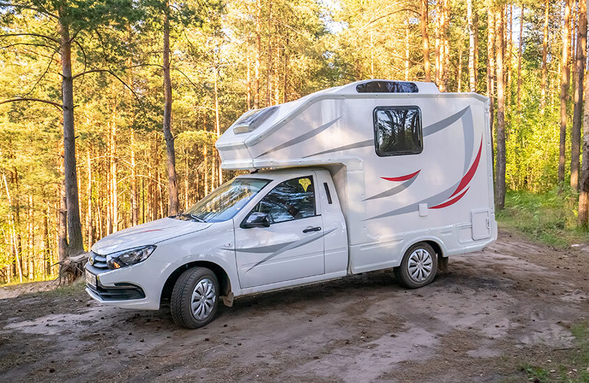 Автодом на базе Lada Granta от Люкс Форм и Автокемпер Пром