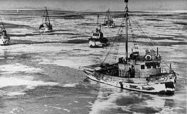 Лед нарастал со скоростью 3 сантиметра в минуту. Гибель рыболовных ...