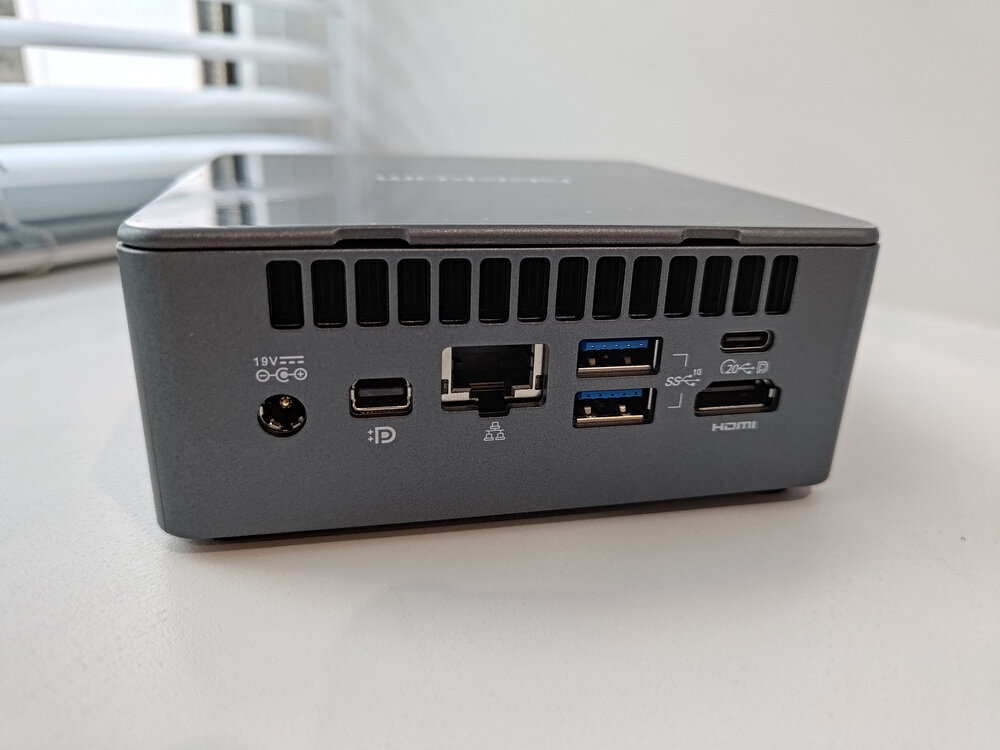 Geekom mini air 12. Компактный компьютер мини ПК. Nettop geekom мини-it 12 Intel Core i7 12-го поколения 2023. Geekom.