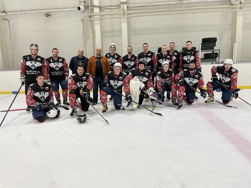    Команда совсем молодая – ее создали в этом году. Фото: ХК «Черные гусары».