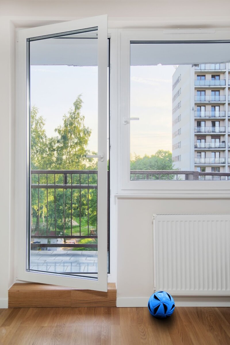 Французские окна несколько дороже обычной балконной двери. 