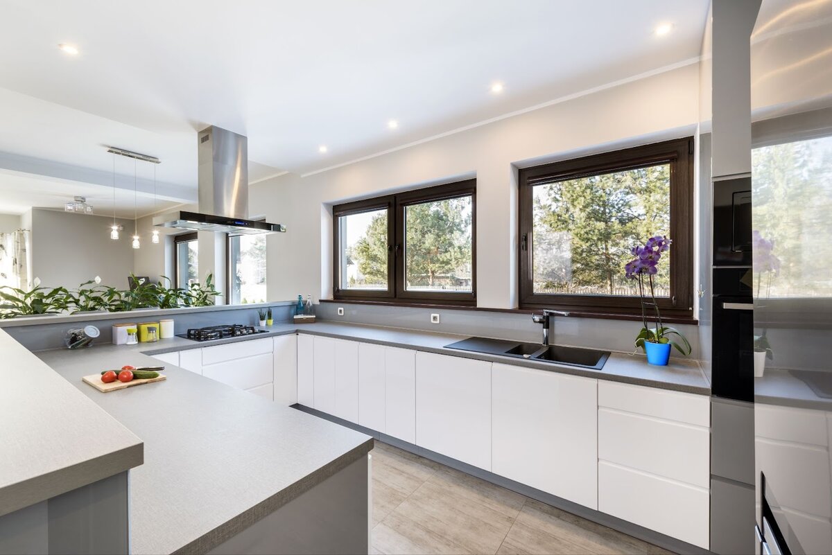 Ламинация пластикового окна: виды, преимущества и недостатки, цвета ...