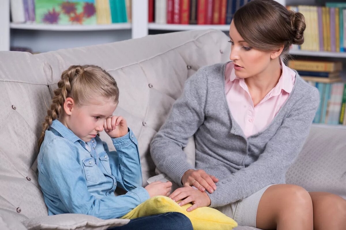 Подросток не слушается родителей что делать. Детский психолог. Родители и дети. Разговор родителей с ребенком. Воспитание ребенка.