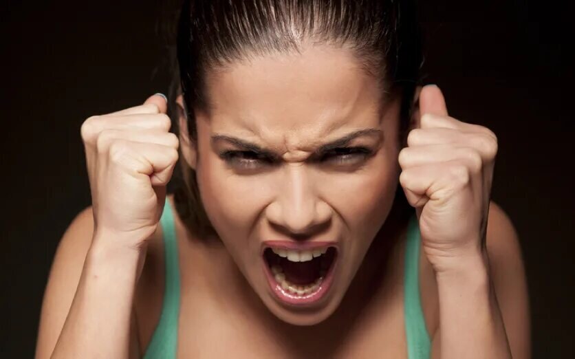 Порой так сложно совладать со своими эмоциями 