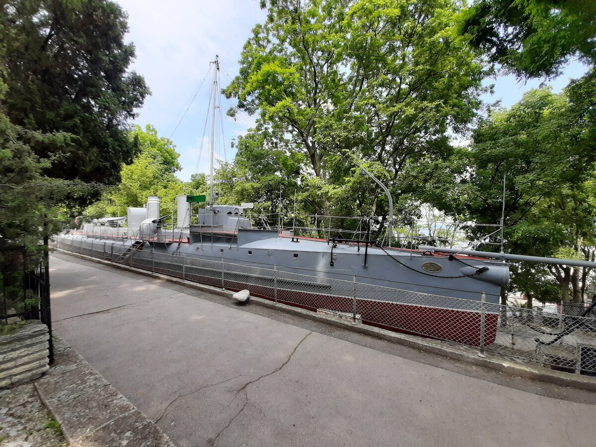 Миноносец “Дръзки”. В Балканскую войну он чуть не утопил турецкий крейсер «Хамидие», чем болгары очень гордятся.