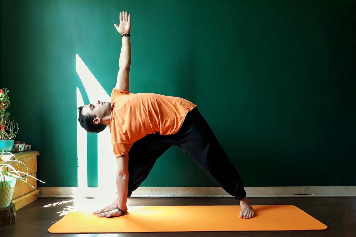     Как похудеть с помощью утренней зарядки: 10-минутный комплекс упражнений, который взбодрит и приведет в форму