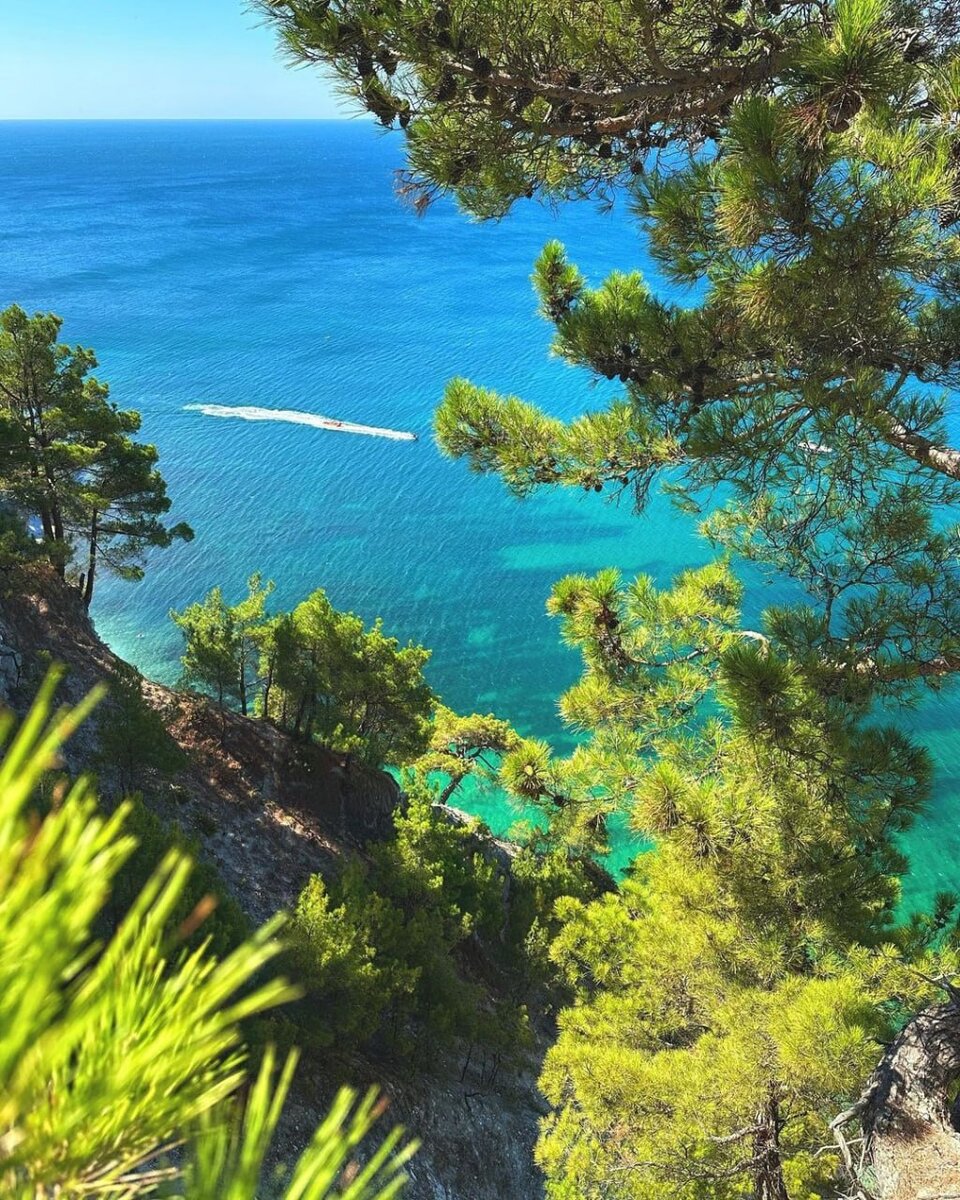 Blue Abyss Wild Beach