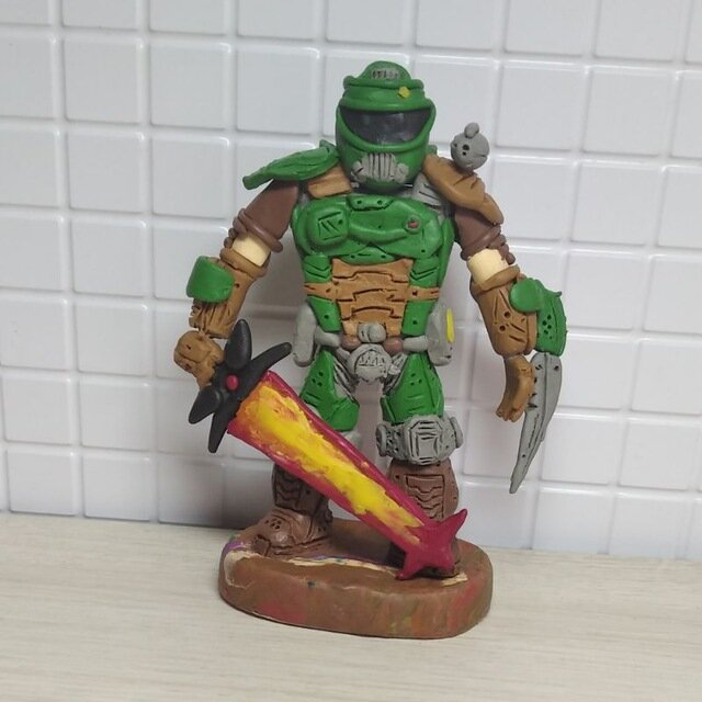 Фигурка из пластилина.