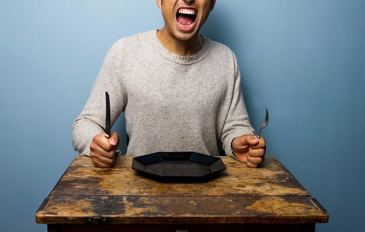    Урчание в животе — естественное явление, но оставлять его без внимания не стоит