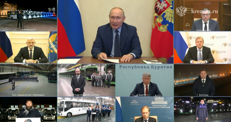    Владимир Путин участвует в передаче Оренбуржью и другим регионам общественного транспорта Кристина Просвиркина