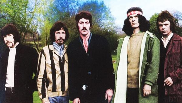 Группа Black Cat Bones