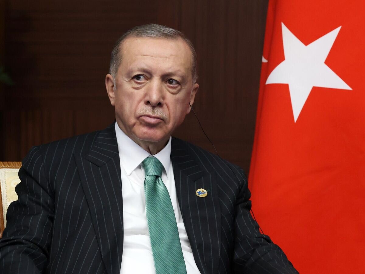    Президент Турции Реджеп Тайип Эрдоган во время беседы с президентом РФ Владимиром Путиным на полях VI саммита Совещания по взаимодействию и мерам доверия в Азии© РИА Новости / POOL