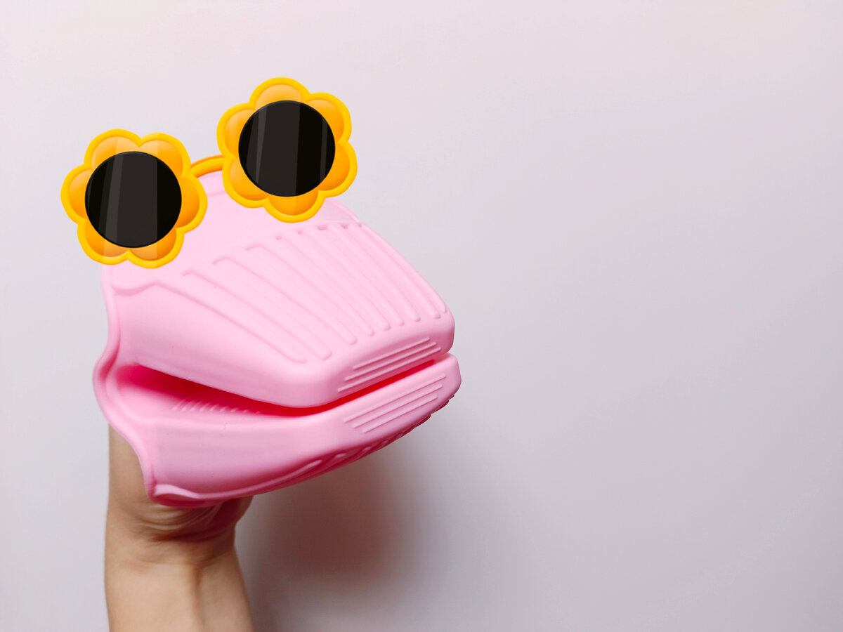 Если честно, мы с дочками чаще играем этой прихваткой, чем я горячее достаю