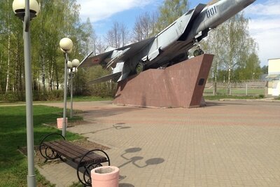   Памятник самолету МиГ-25 ©Госадмтехнадзор МО Фото