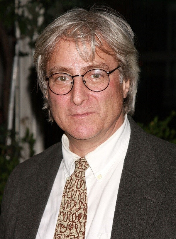    Первый муж Джулианны Мур Джон Гулд Рубин