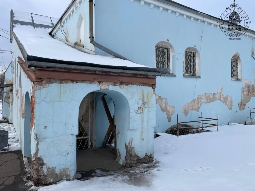 Больничная церковь» показала кладку: благовещенские неокраеведы просят  спасти вековой дом | Амур Инфо | Дзен