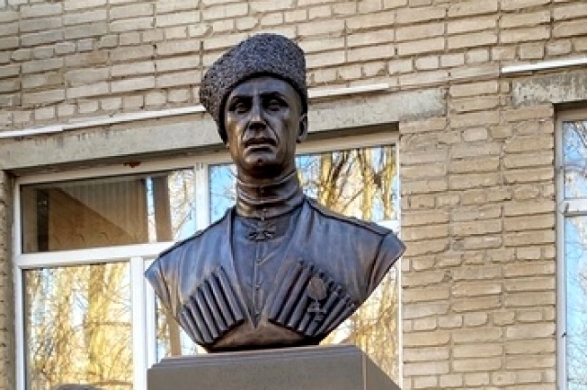    Ростовские коммунисты просят снести памятник барону Петру Врангелю